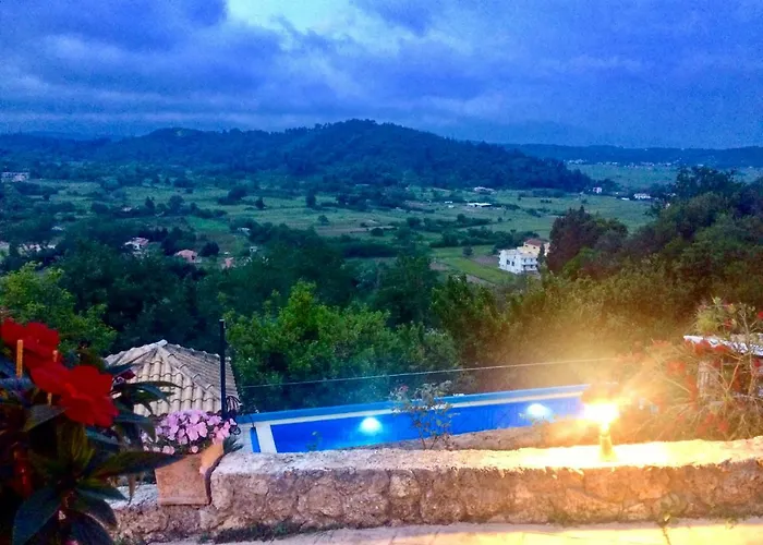 Ermones Sapphire Vátos