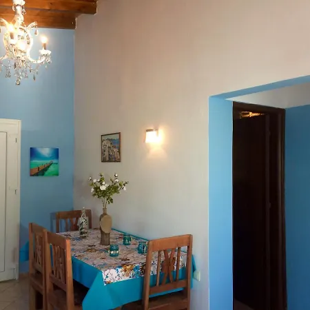 Ermones Sapphire Vátos
