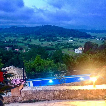 Ermones Sapphire Vátos