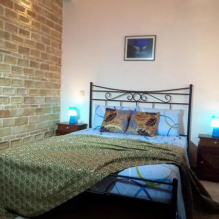 Ermones Sapphire * Vátos