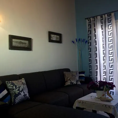 Villa Ermones Sapphire Vátos